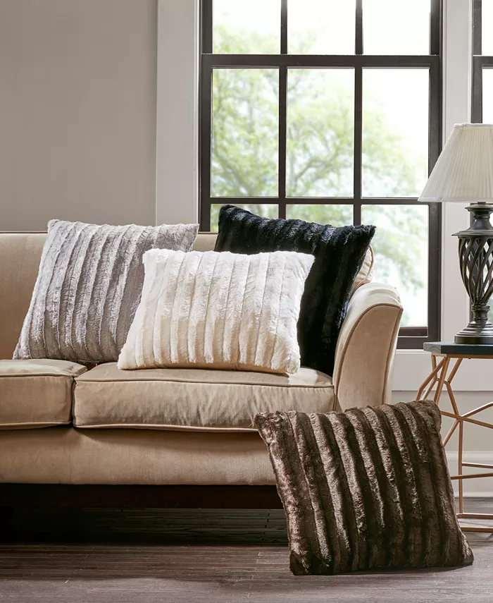 Madison Park Duke Ribbed Faux-Fur Decorative Pillow， 20