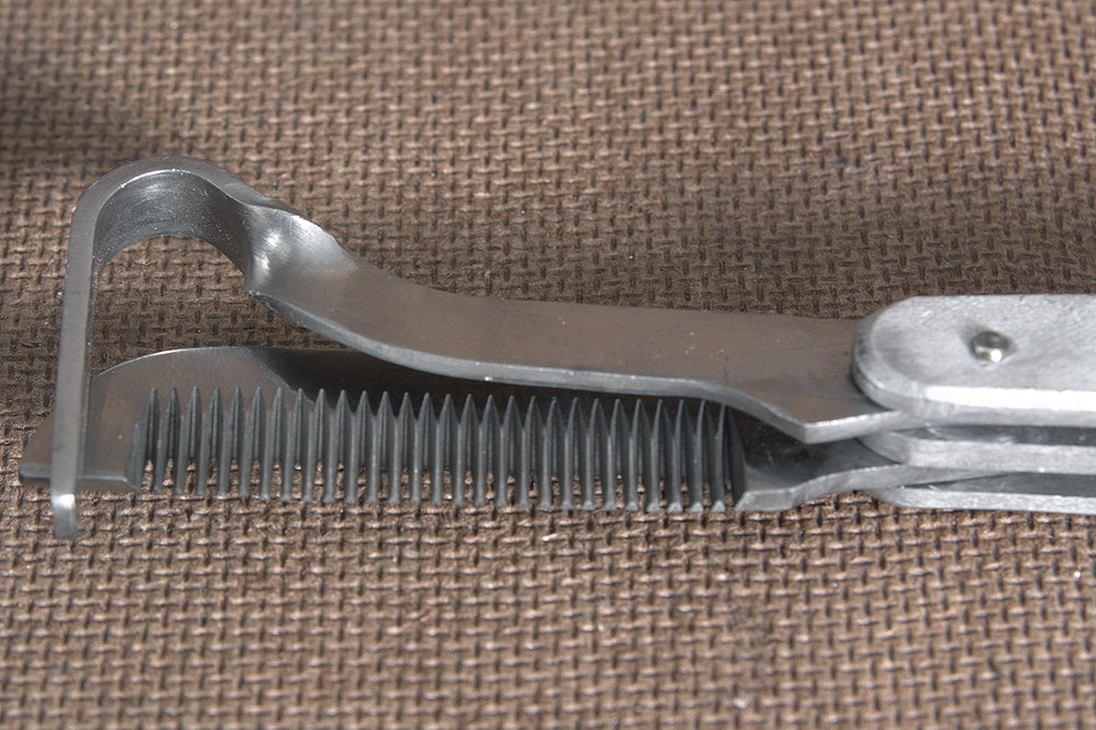 99RI Hilason Western Horse Care Thinning Knife W/ Hoof Pick