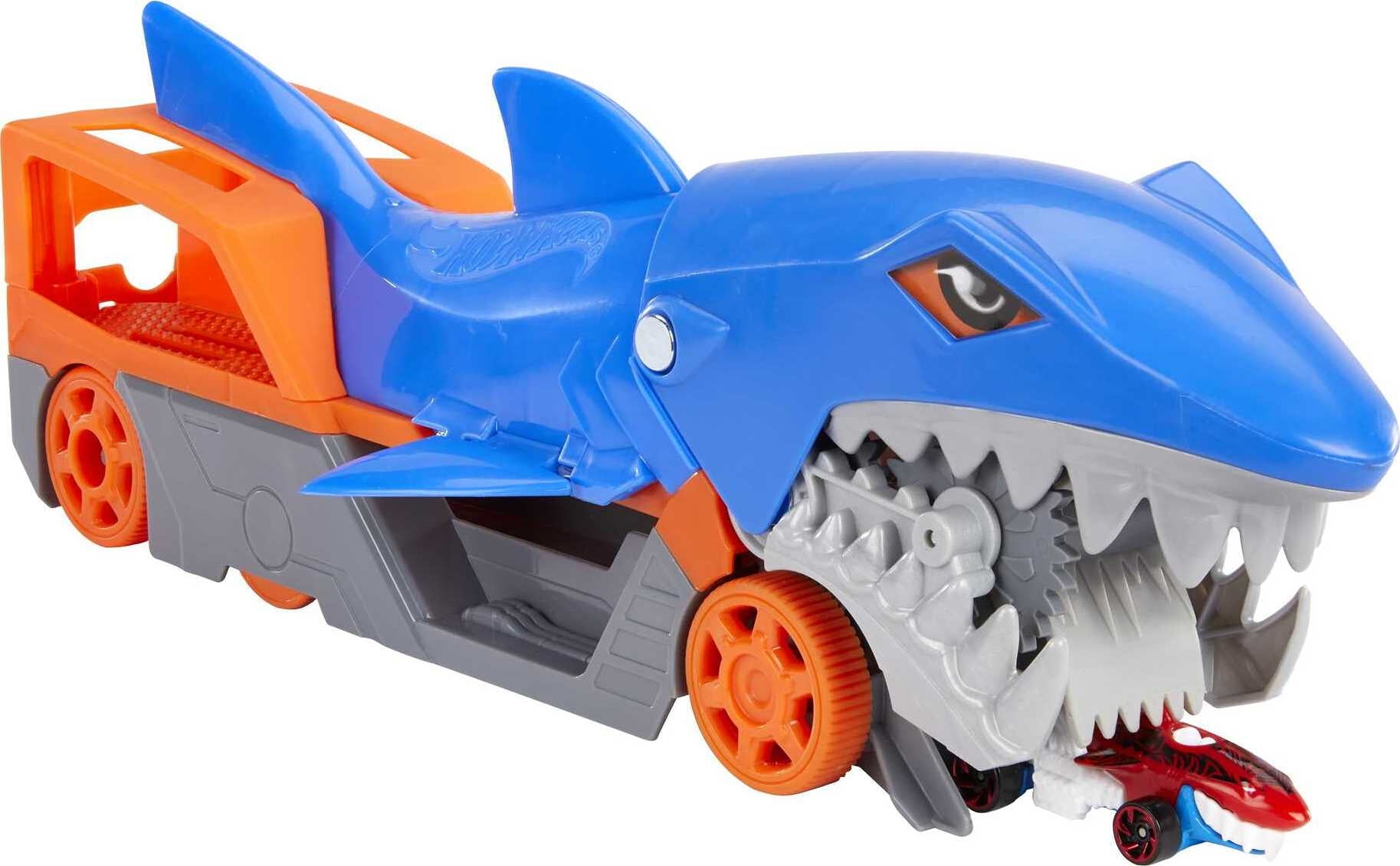 Hot Wheels Shark Chomp Transporter Playset with 1 Toy Car in 1:64 Scale