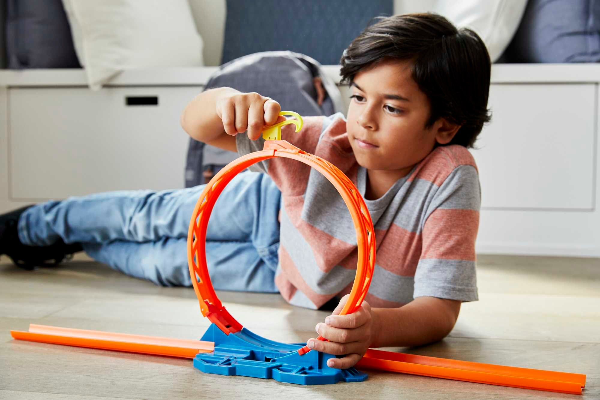 Hot Wheels Track Builder Unlimited Loop Kicker Pack