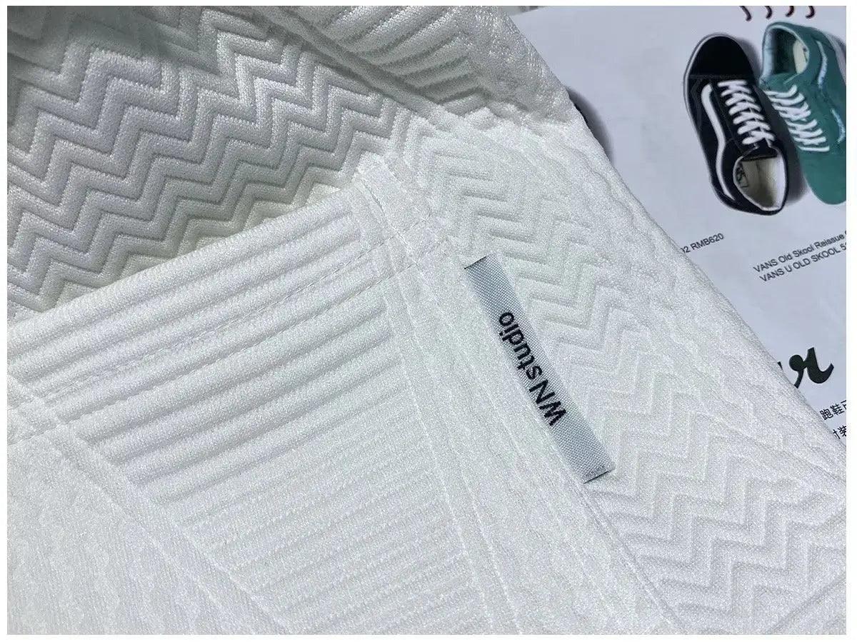 Shorts Elegance™ / Curta o Verão Com Estilo: Shorts Elegance, a Peça-Chave do Seu Guarda-Roupa