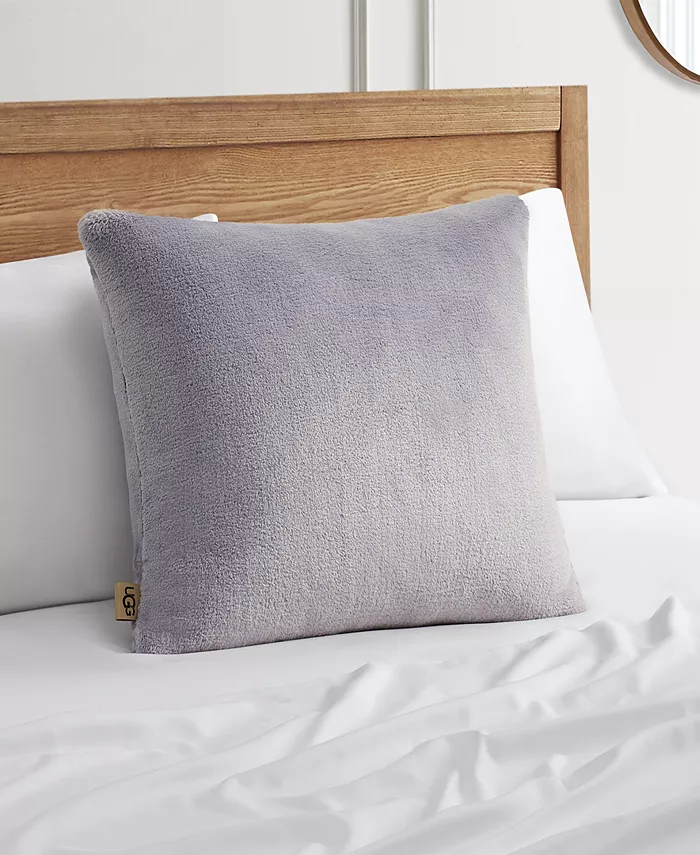 UGGandreg Whitecap Decorative Pillow， 20