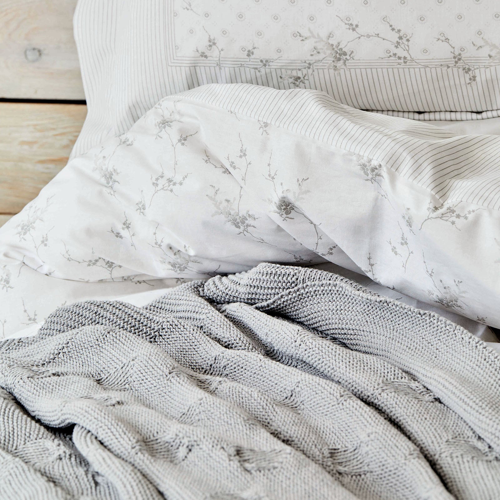 Fronda Gri Bedding Set 200.16.01.0210