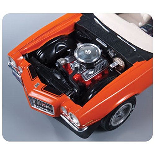 AMT635 1/25 Camaro Z28 1970 1/2 Multi-Colored
