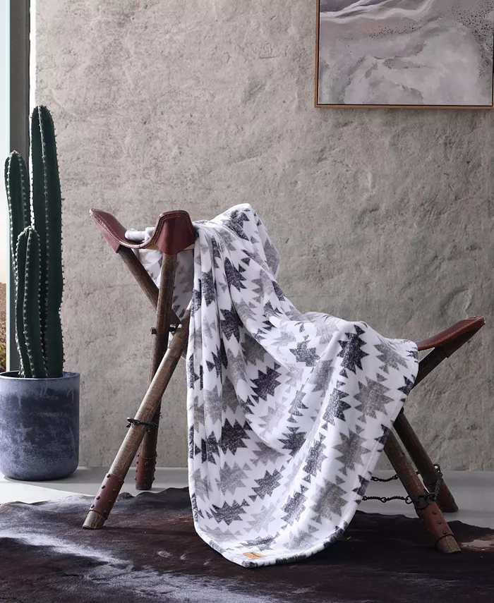 Wrangler Canyon Ikat Ultra Soft Plush Fleece Throw， 60