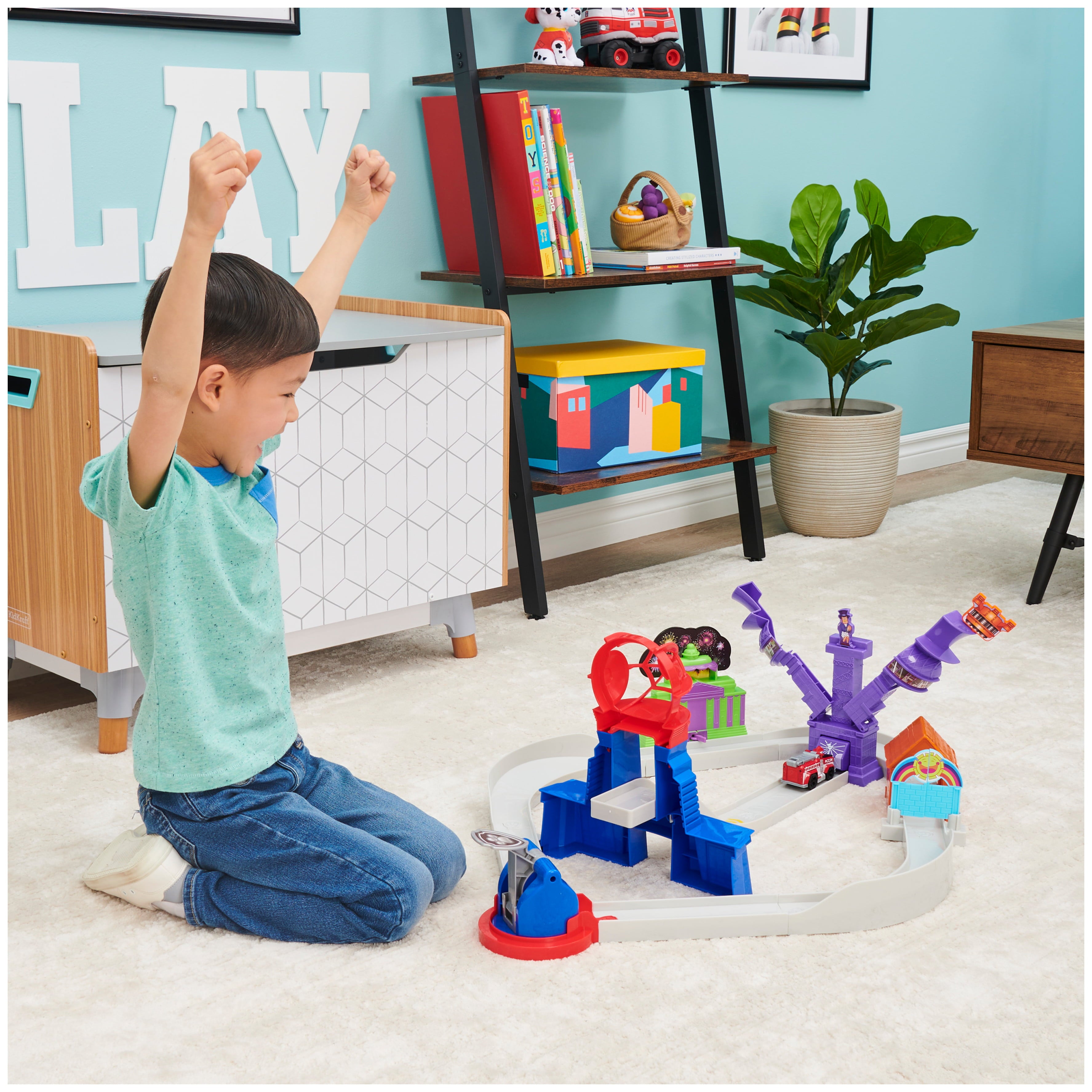 PAW Patrol， True Metal Total City Rescue Vehicle Playset， 1:55 Scale， For Ages 3 and up