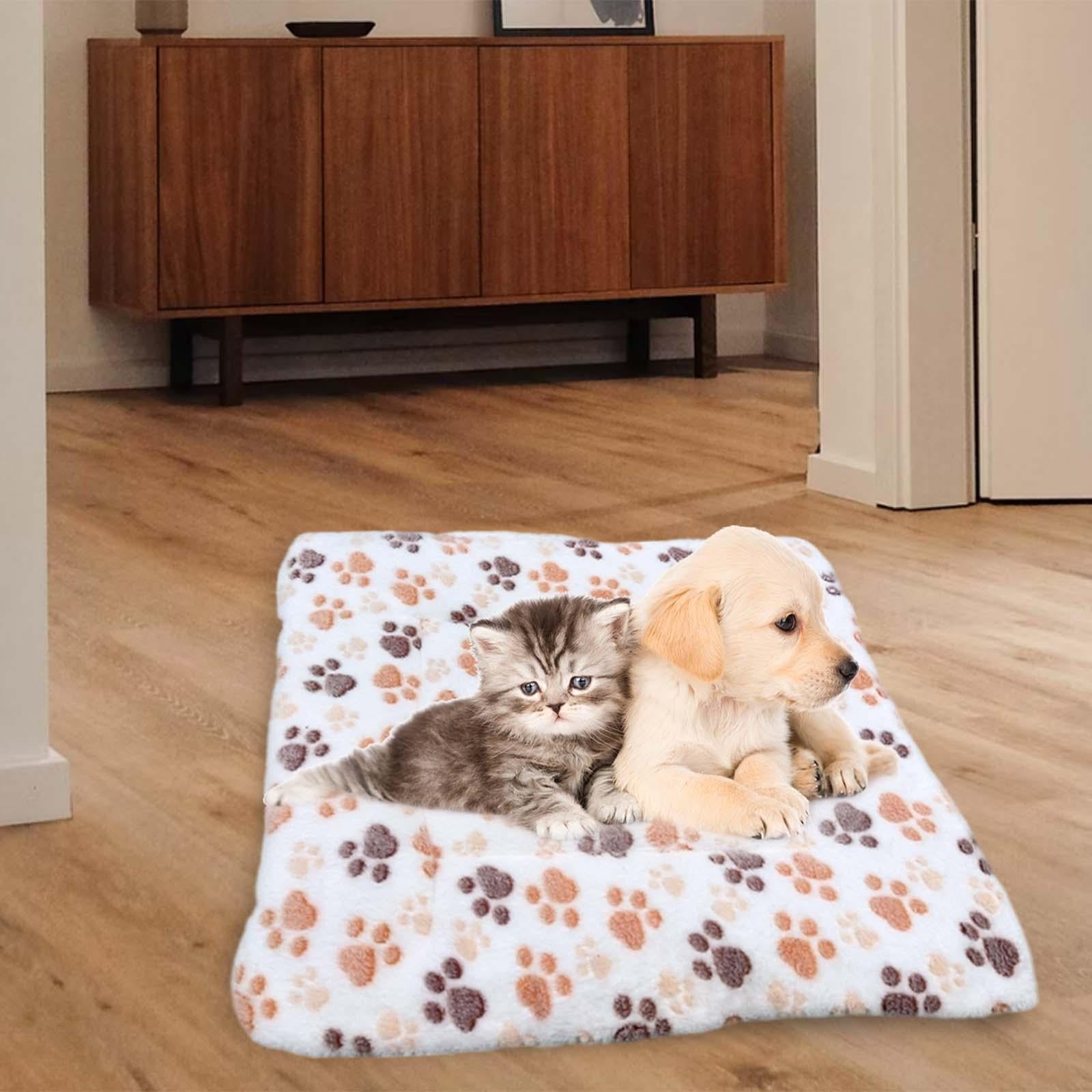 Pet Bed Mat Reversible Dog Kennel Pad with Cute Prints ， White