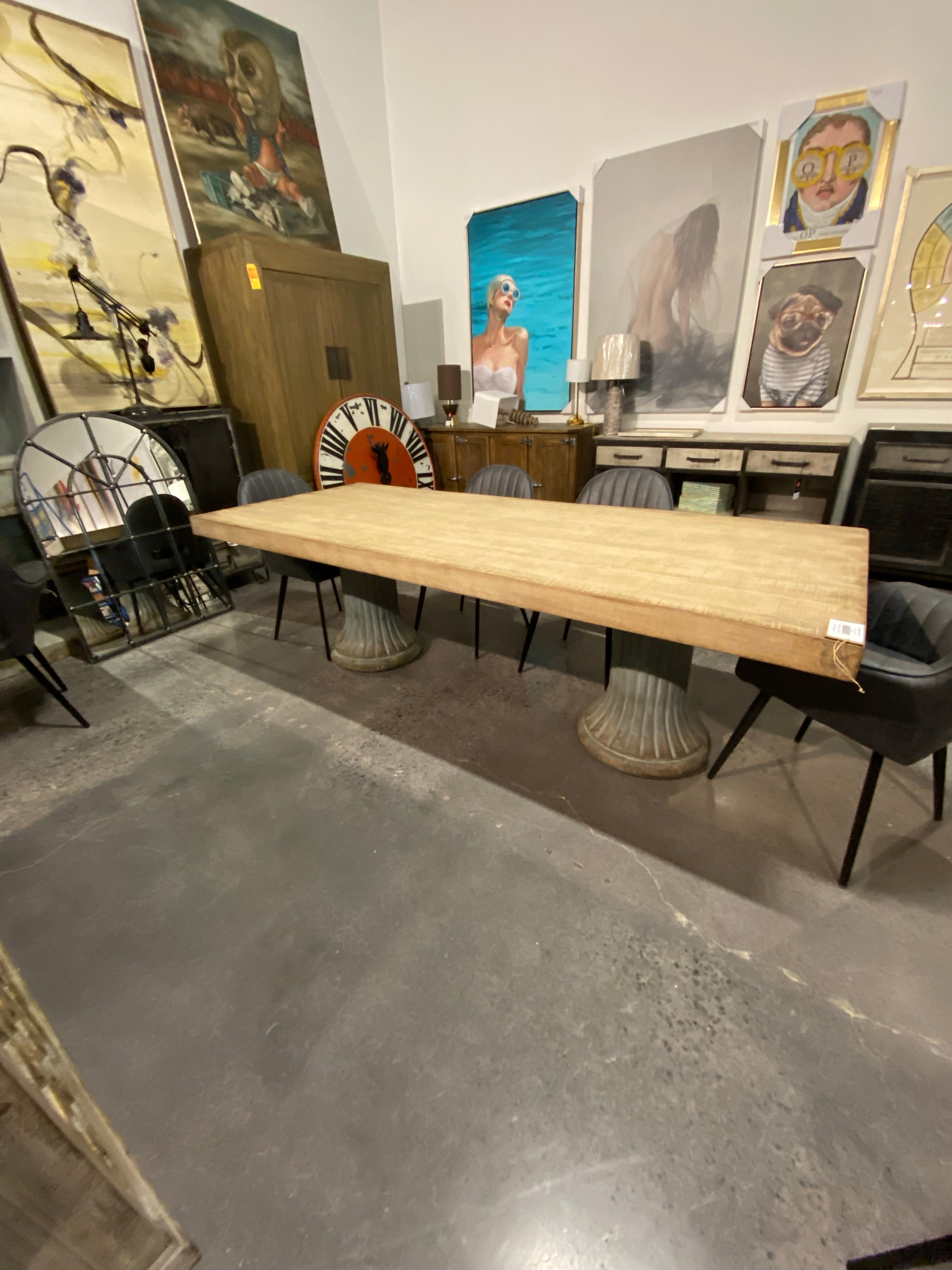 GAGE DINING TABLE