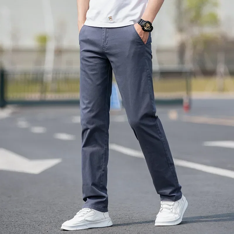 Calça em Sarja Leonardo™ com Tecido Premium e Corte Reto / Minimalismo Refinado e Conforto de Alta Classe!