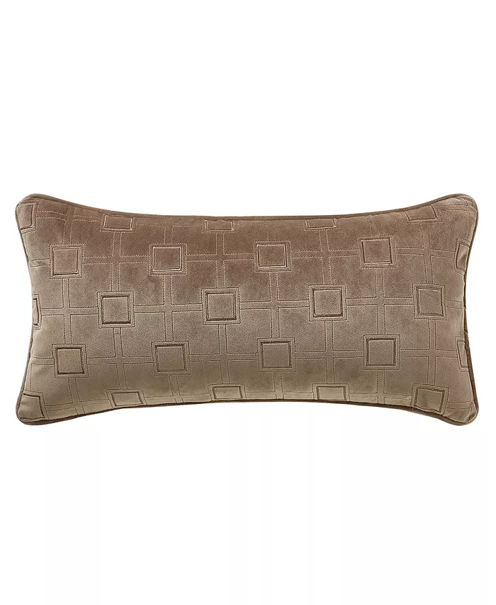 Rose Tree Audrey Pillow， 22