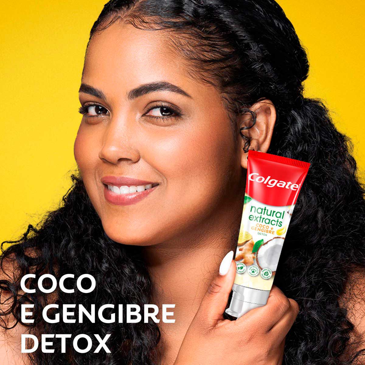 Creme Dental Colgate Natural Extracts Coco e Gengibre 90g