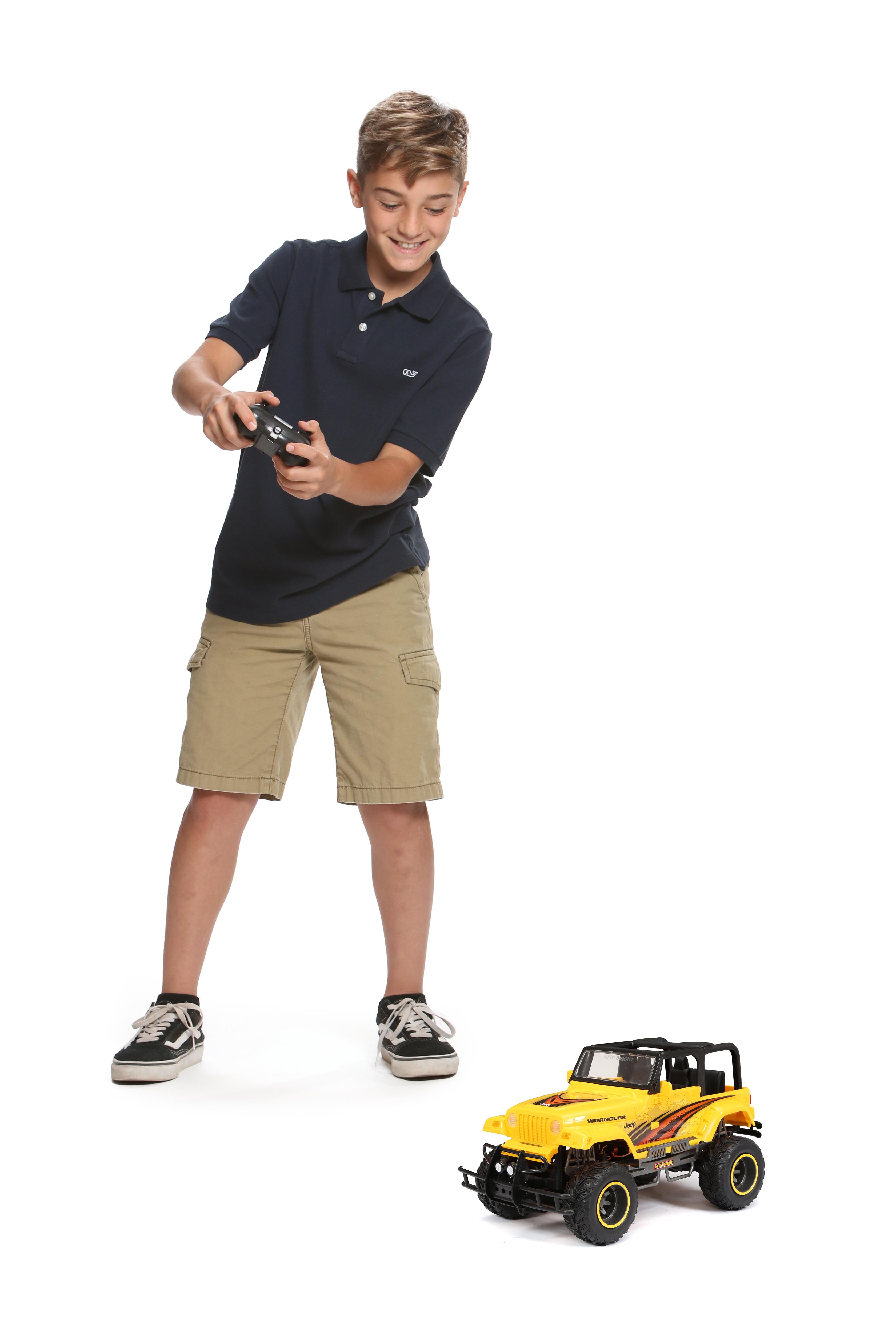 New Bright (1:10) Jeep 4-Door Battery Radio Control Truck， 61079LSU-4Y