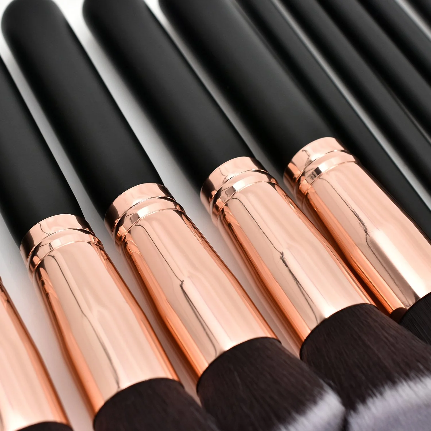 Premium Synthetic Foundation Concealers Eye Shadows Make Up Brush