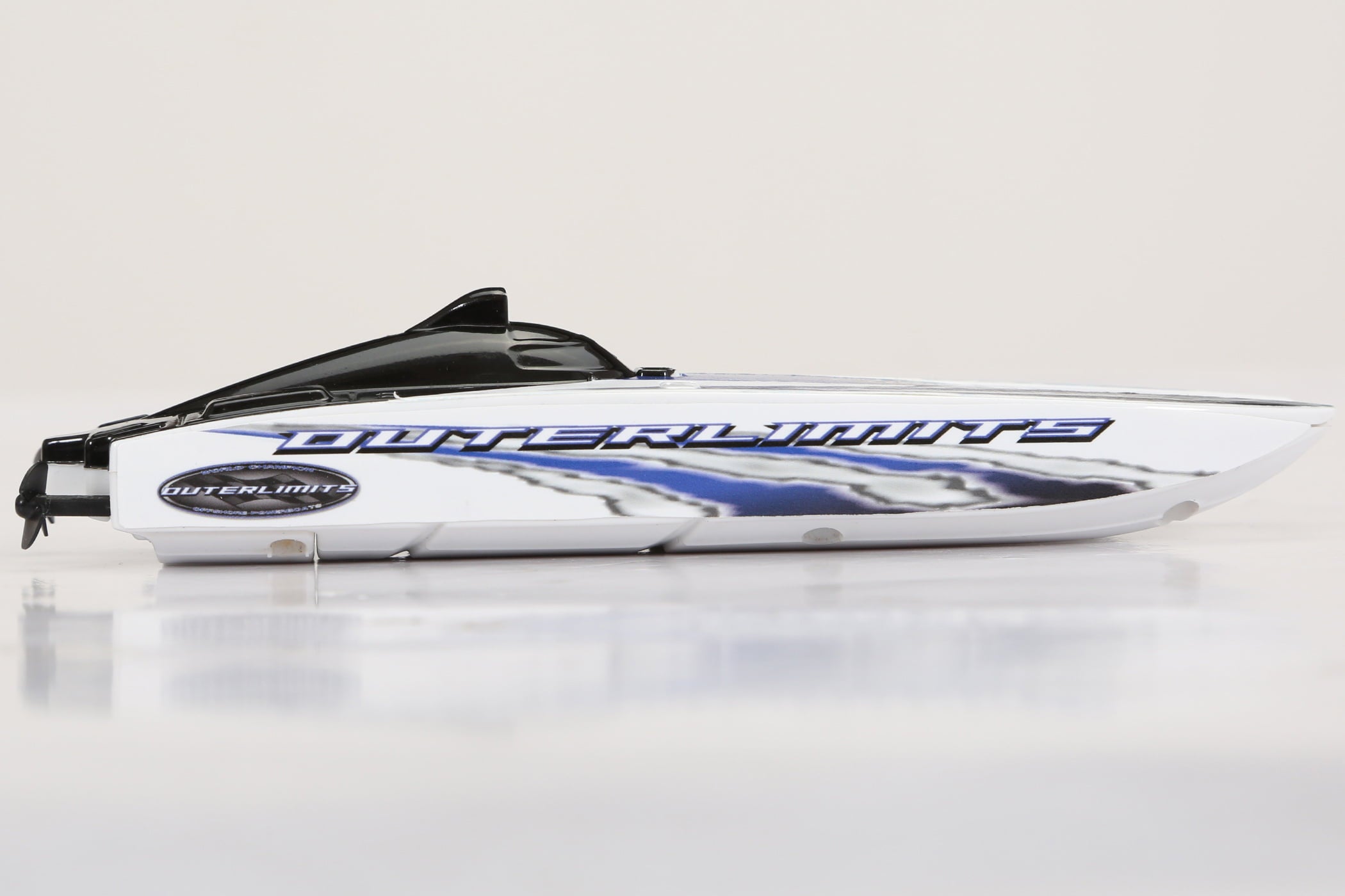 Adventure Force 6 inch Outer Limits Catamaran Battery Radio Control Nano Mini Boat， 6706-1RH