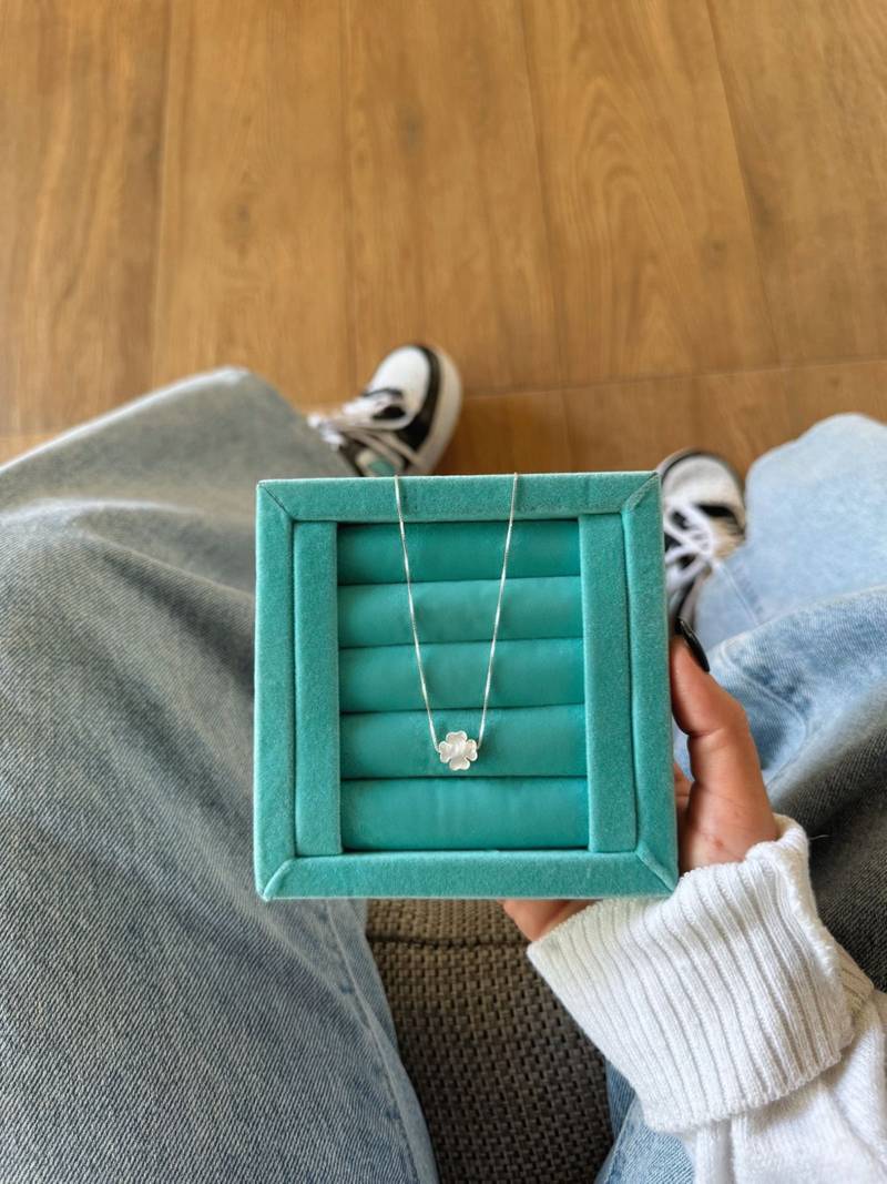 Colar Trevo Madrepérola