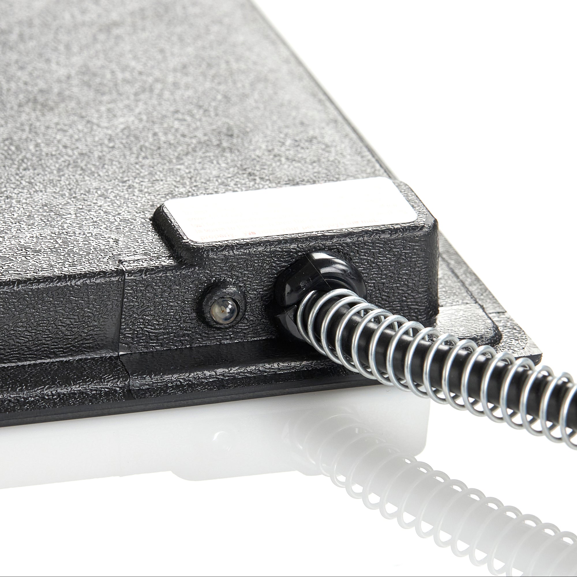 Farm Innovators Medium Plastic Heated Pet Mat