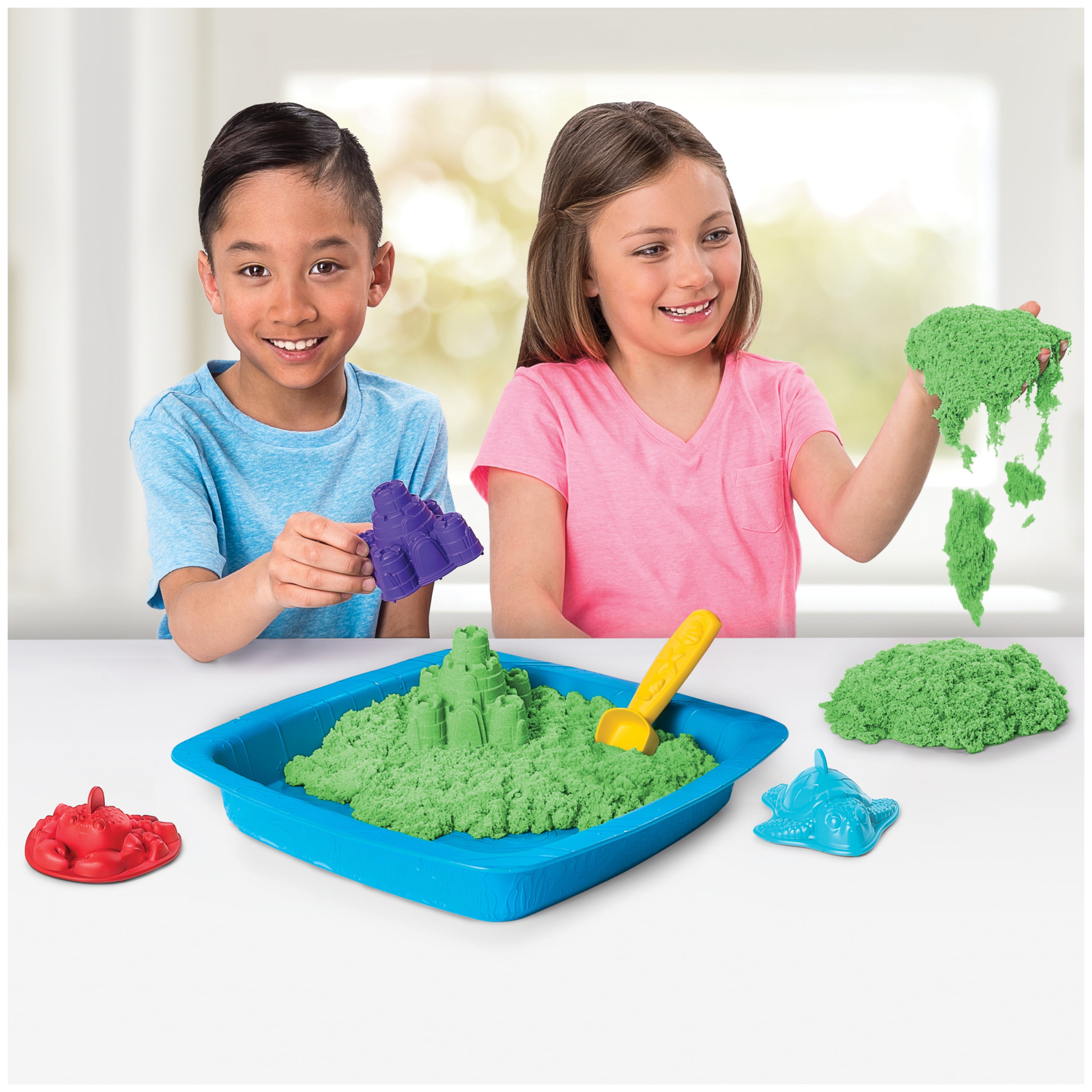 Kinetic Sand, Sandbox Playset with 1lb of Green Kinetic Sand and 3 Molds, for ages 3 and up