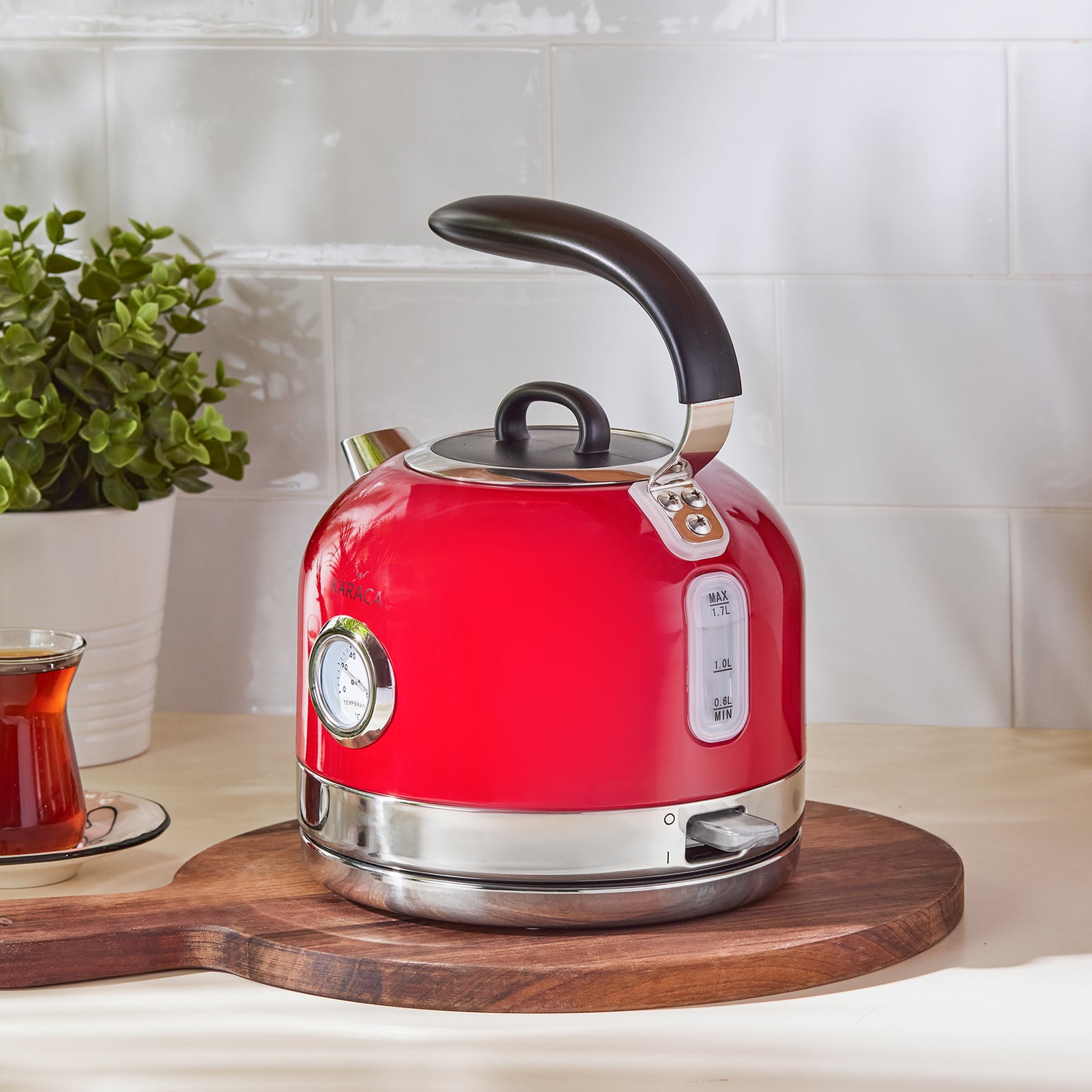 Karaca Retro 2152 Red Retro Kettle 153.03.06.2559