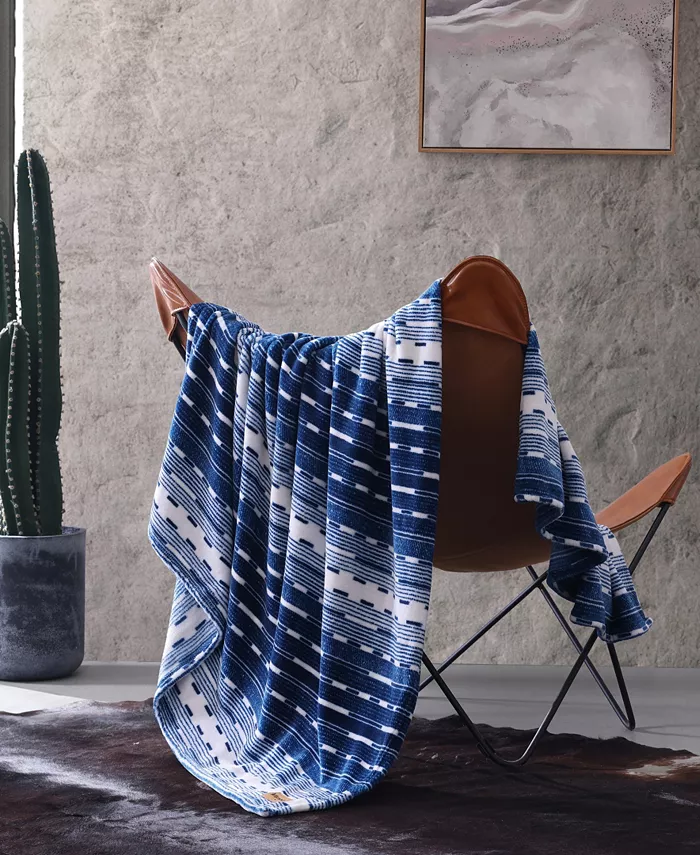 Wrangler Logan Stripe Ultra Soft Plush Fleece Throw， 60