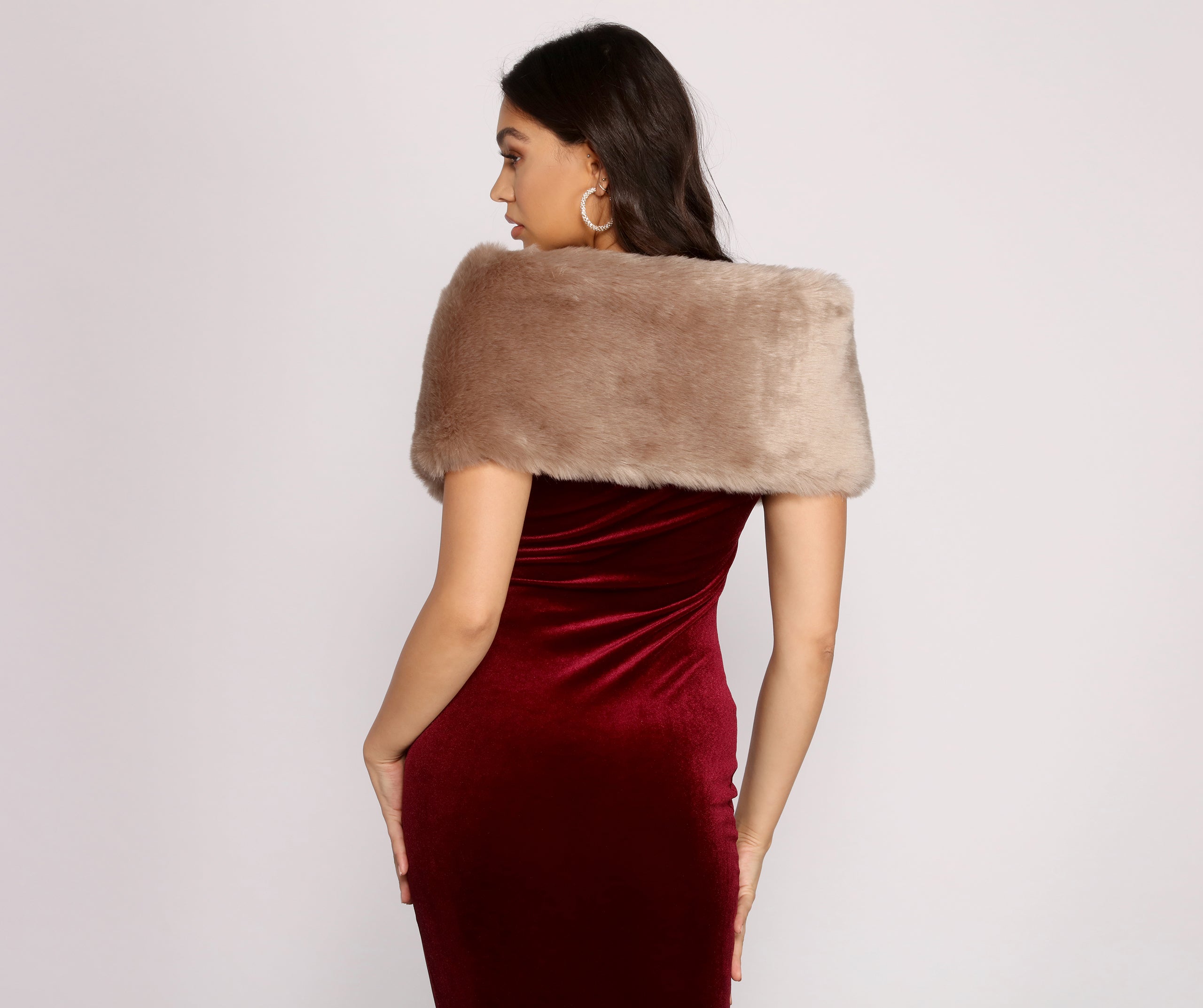 So Luxe Faux Fur Shawl