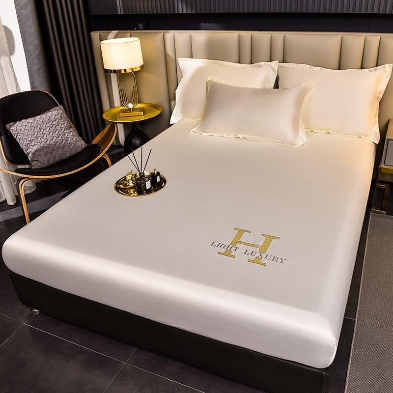 Jogo de Lençol + Fronhas em Cetim - Light Luxury