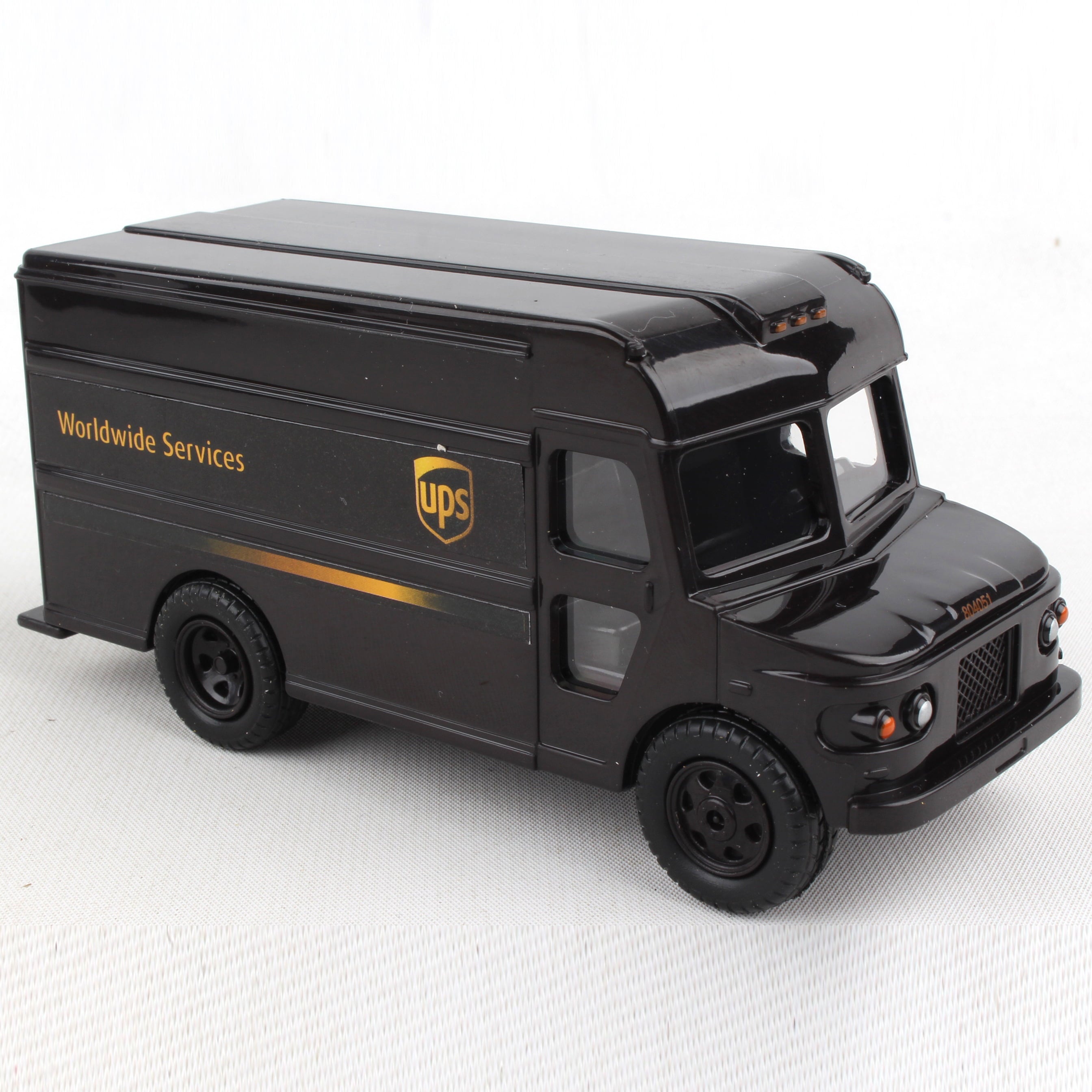 UPS: Pullback Package Truck - Daron Worldwide， Ages 3+