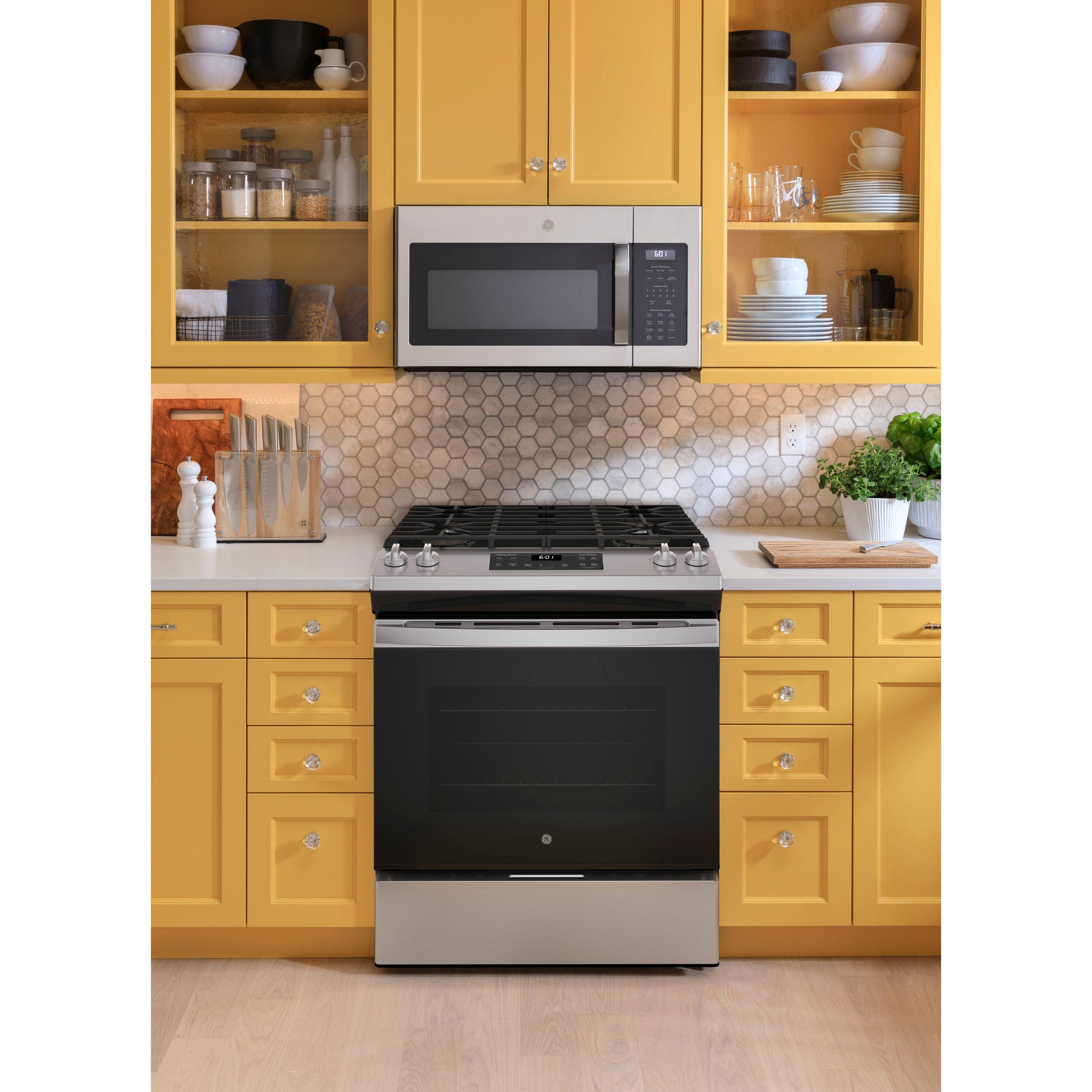 GE 30-inch Slide-in Gas Range JCGSS61SPSS