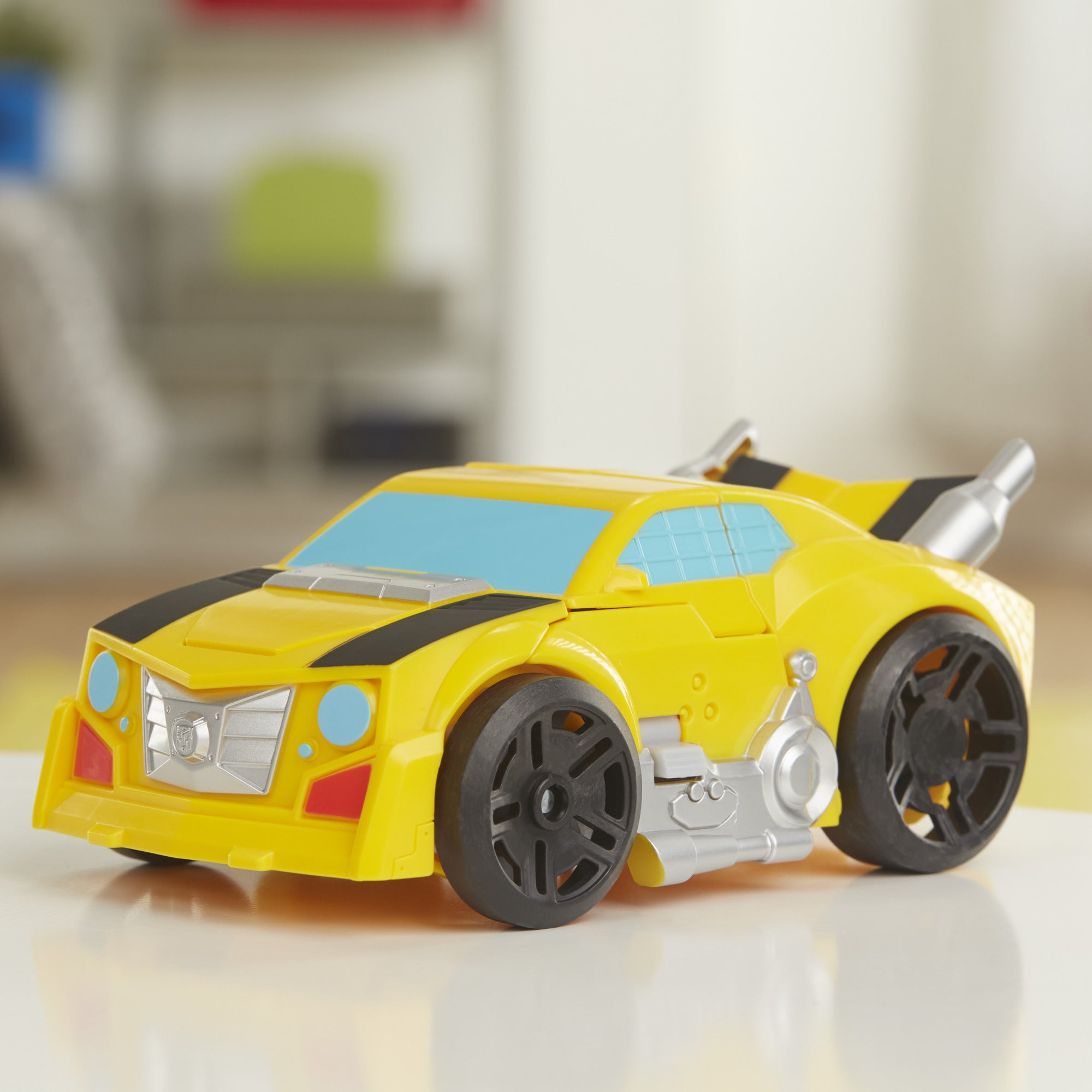 Transformers Rescue Bots Academy Bumblebee， 6-Inch Collectible Action Figure