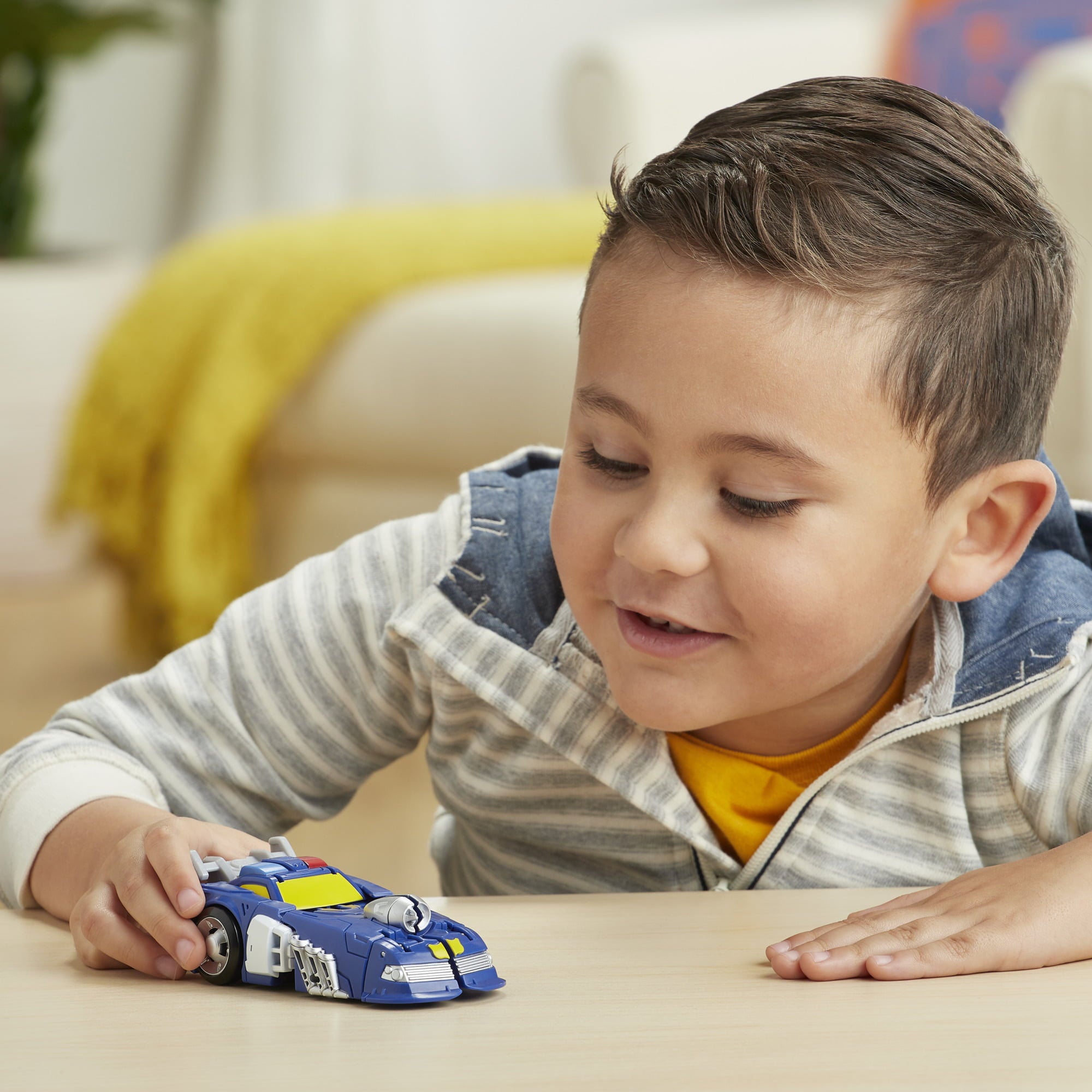 Playskool Heroes Transformers Rescue Bots Academy Chase the Police-Bot