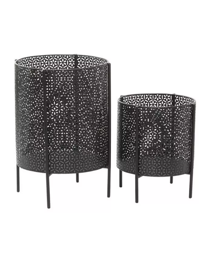 CosmoLiving by Cosmopolitan Metal Planters， Set of 2