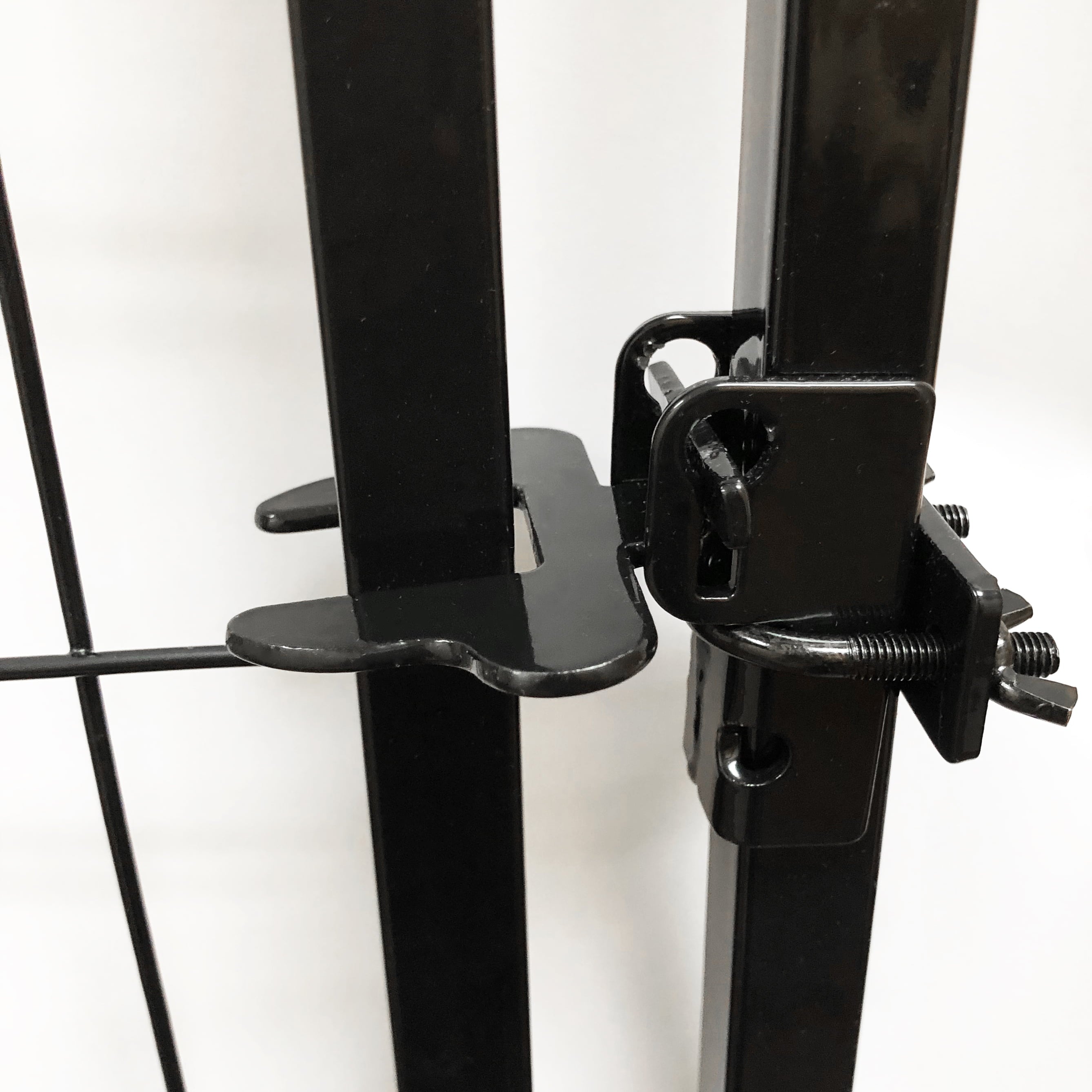 KennelMaster Black Welded Wire Dog Kennel， 48