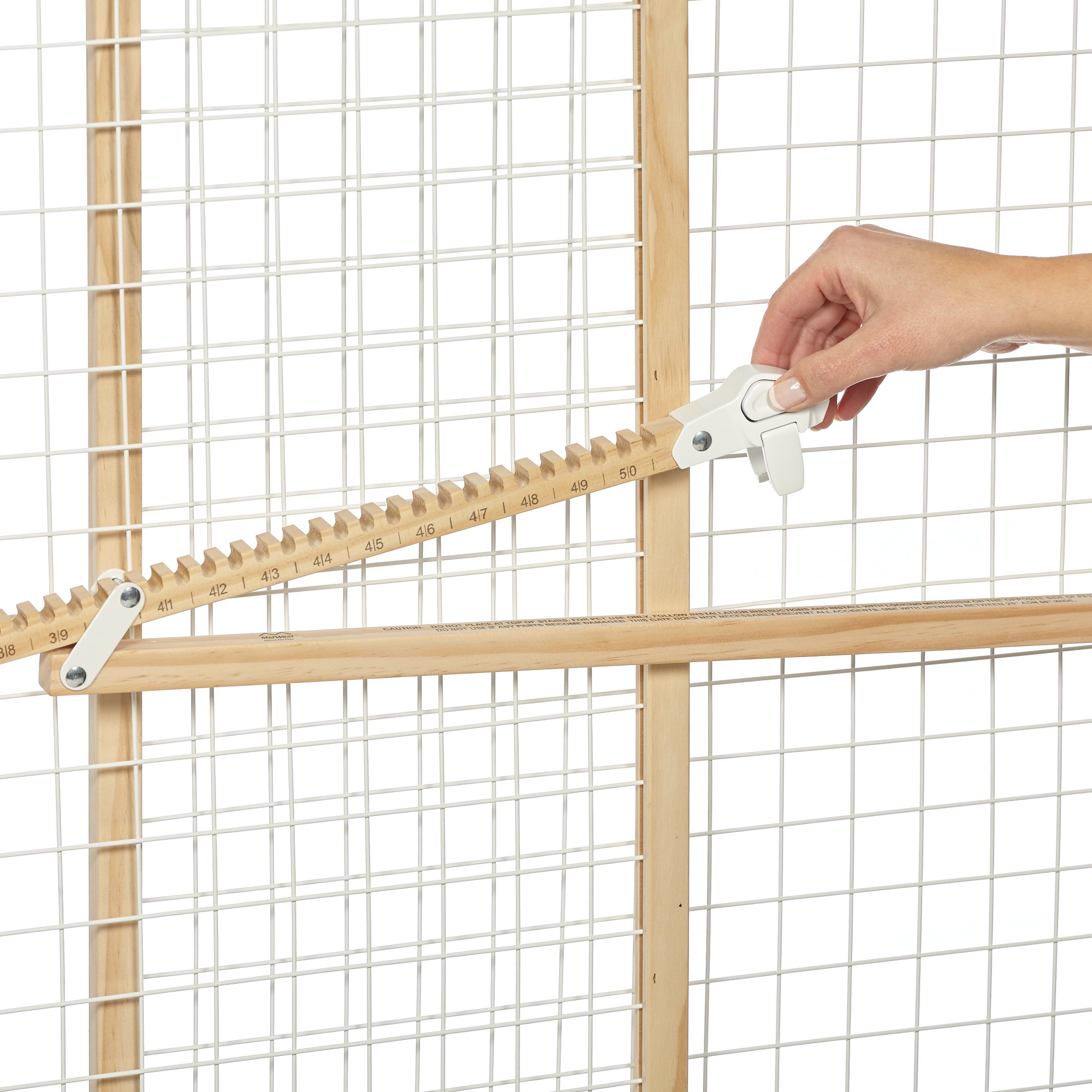 MIDWEST MESH PRESSURE GATE 24IN