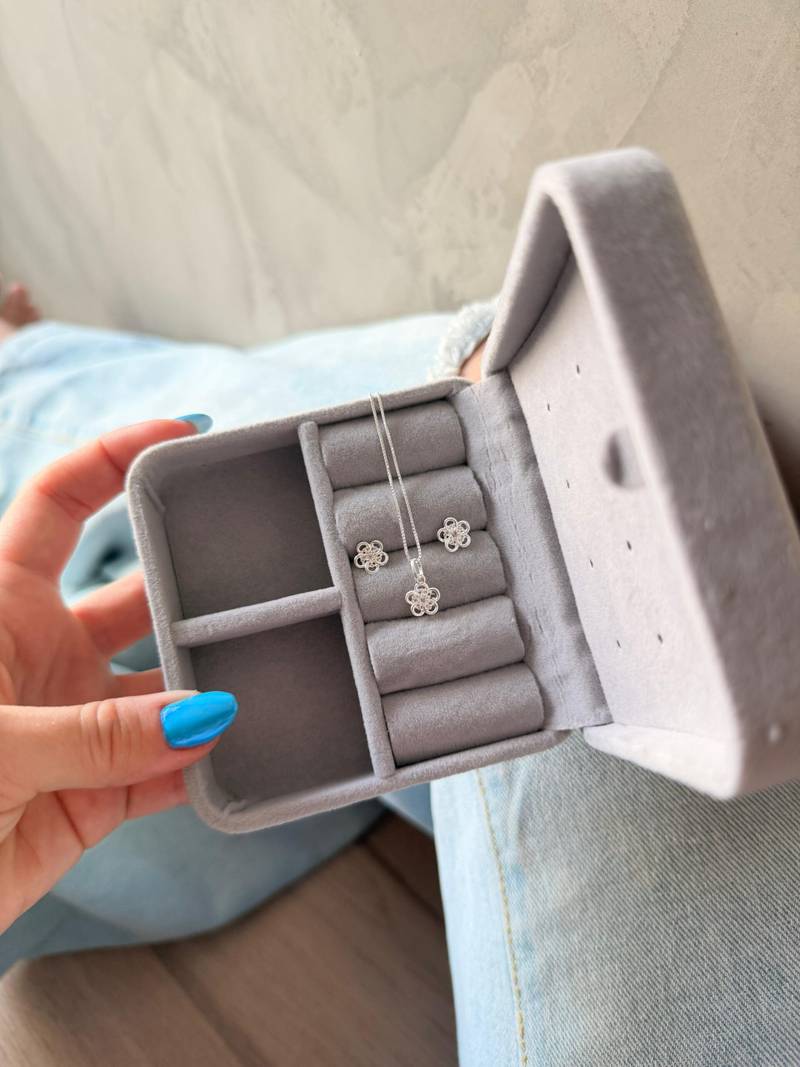 Conjunto Flor Cravej.