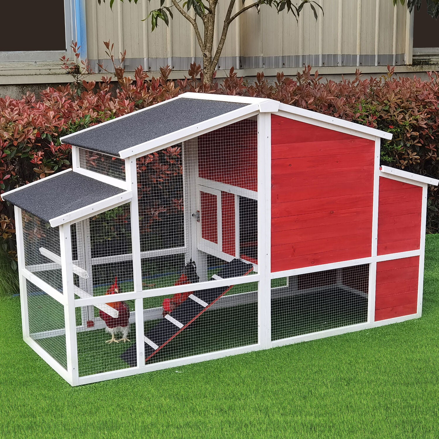 Hanover Outdoor Elevated Wooden Chicken Coop with Ramp， Wire Mesh Run， Waterproof Roof， Removable Tray， and External Door- HANCC0105-RED