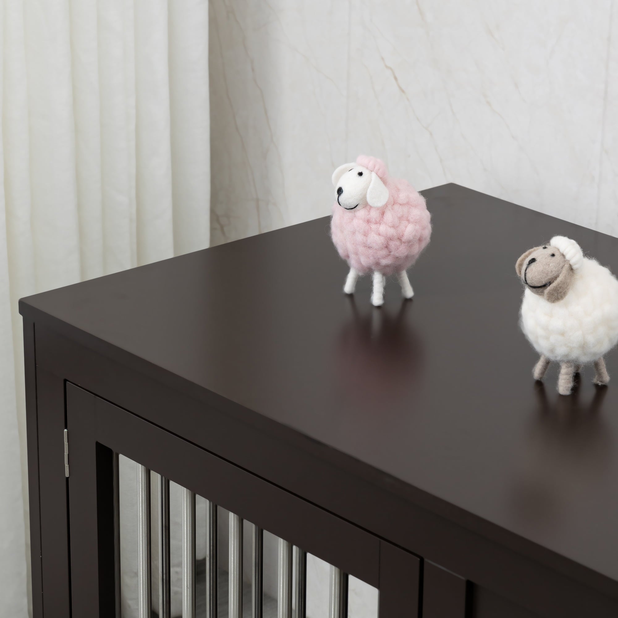 Pawhut Wooden Dog Crate Furniture Wire Pet Cage Kennel， End Table with Double Doors， and Locks， for Medium and Large Dog House Indoor Use， Coffee