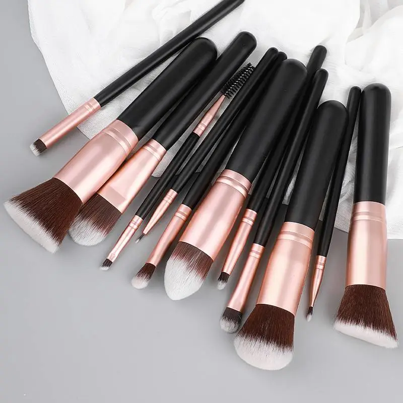 12 pcs Foundation Face Powder Concealers Blush Eyeshadow Makeup Brush Set