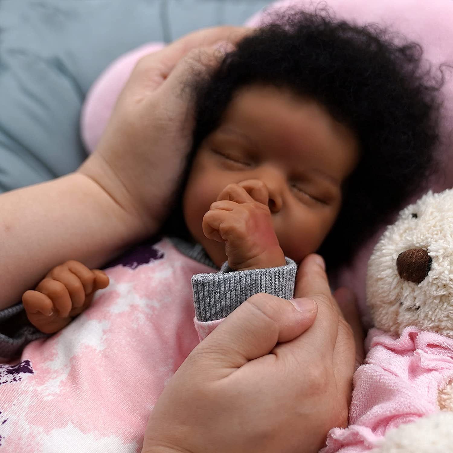 Reborn Baby Dolls Black 17 inch Realistic Newborn Baby Dolls African American Real Life Baby Dolls Cloth Body for Kids Age 3+