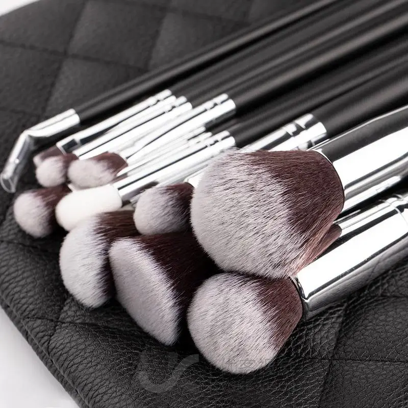 Professional Makeup Brushes Wooden Handle Foundation Concealer Powder Eye Makeup Brushes
