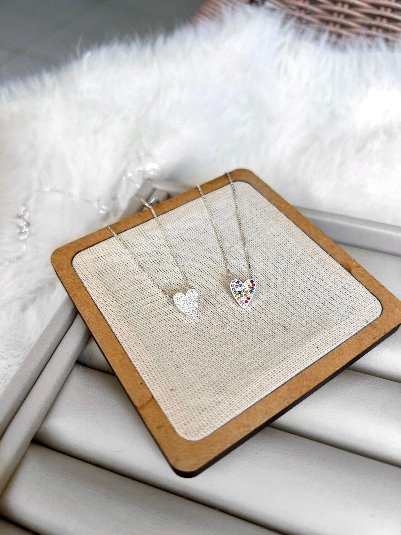 Colar Coração Todo Cravej.