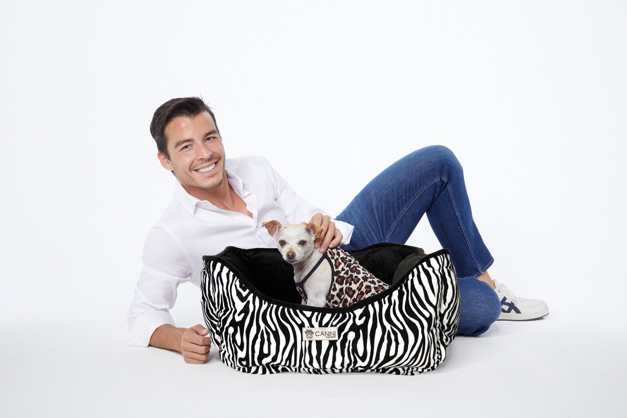 CANINI by Baguette Reversible Micro-Plush Dog Bed for Small-Sized Breeds， Zebra Print