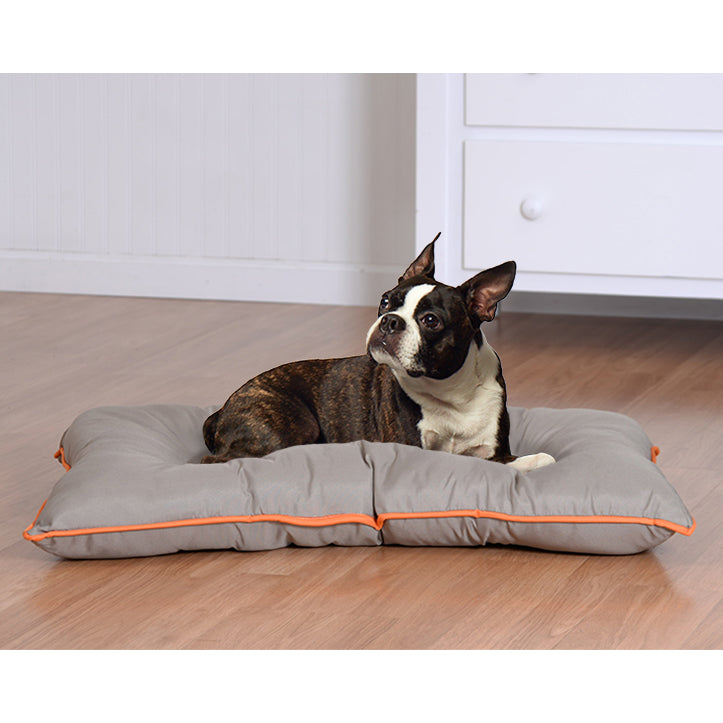 Precious Tails Co-Pilot Waterproof Dog Bed， Khaki， Medium， 35