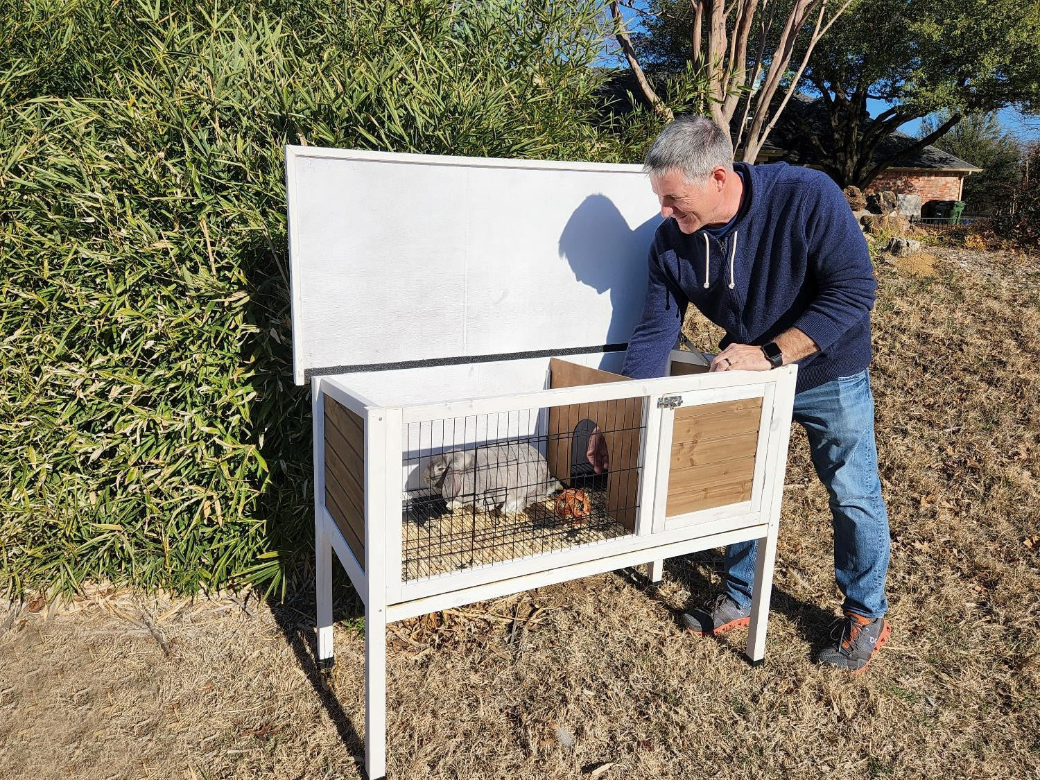 Zylina Extreme Wood Rabbit Hutch for Rabbits， Bunnies and Guinea Pigs， 48