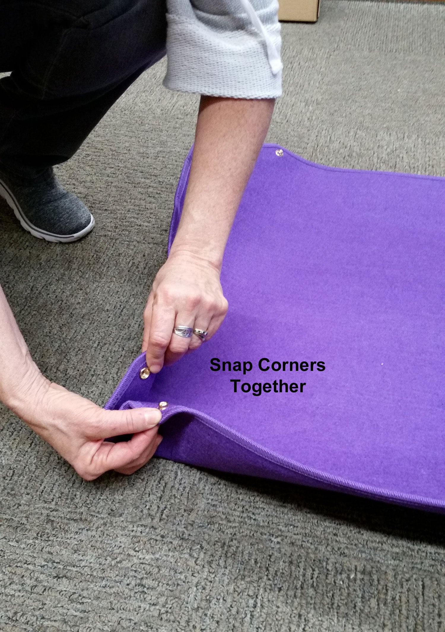 Cat Bed Felt Fabric - Large Green