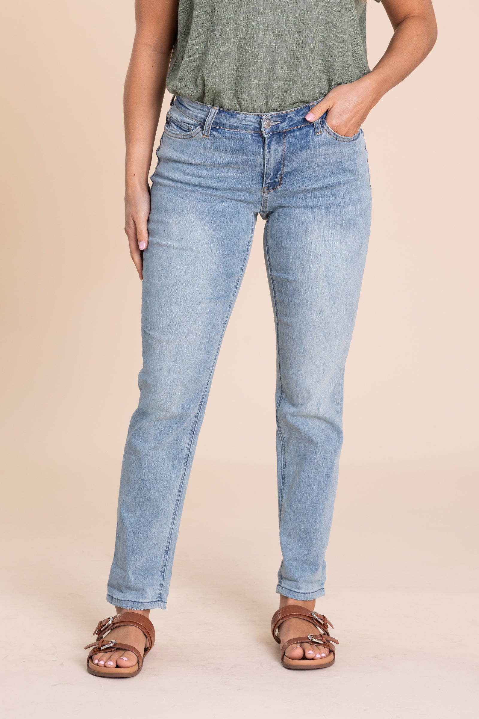 Judy Blue V-Front Cool Denim Boyfriend Jean