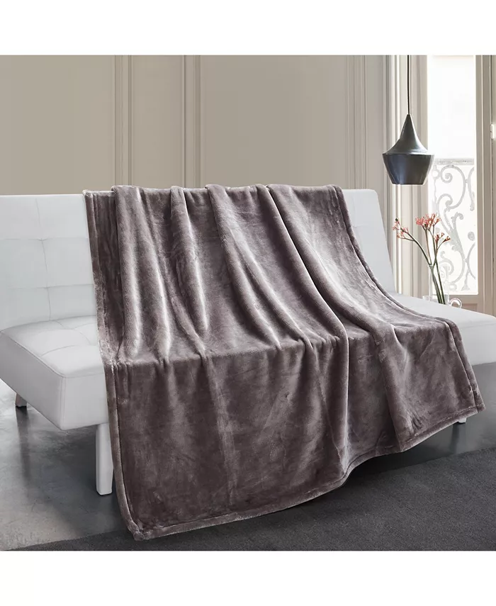 Thesis Reversible Solid Plush Throw， 50