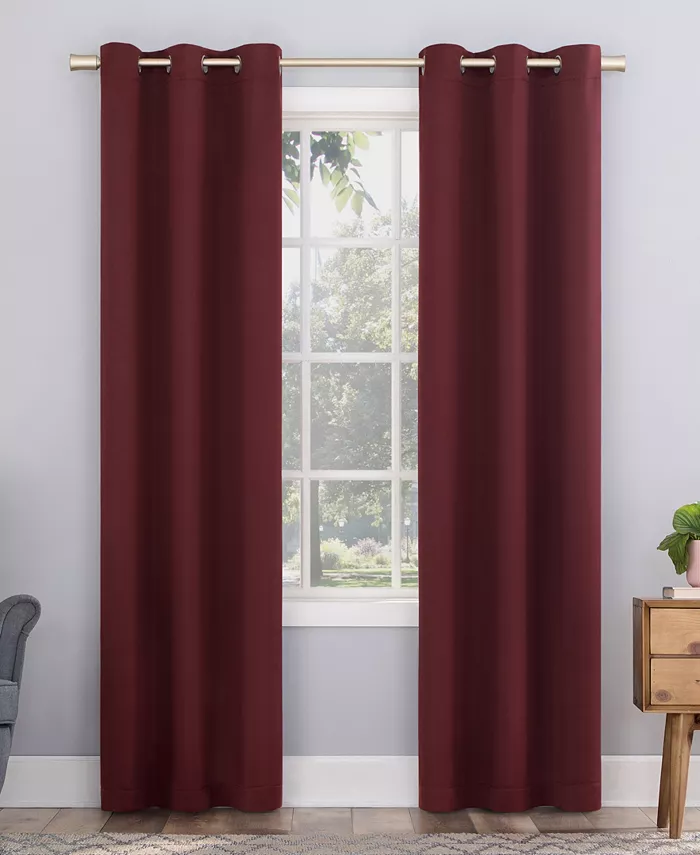 Sun Zero Preston Energy Saving Blackout Grommet Curtain Panel， 108