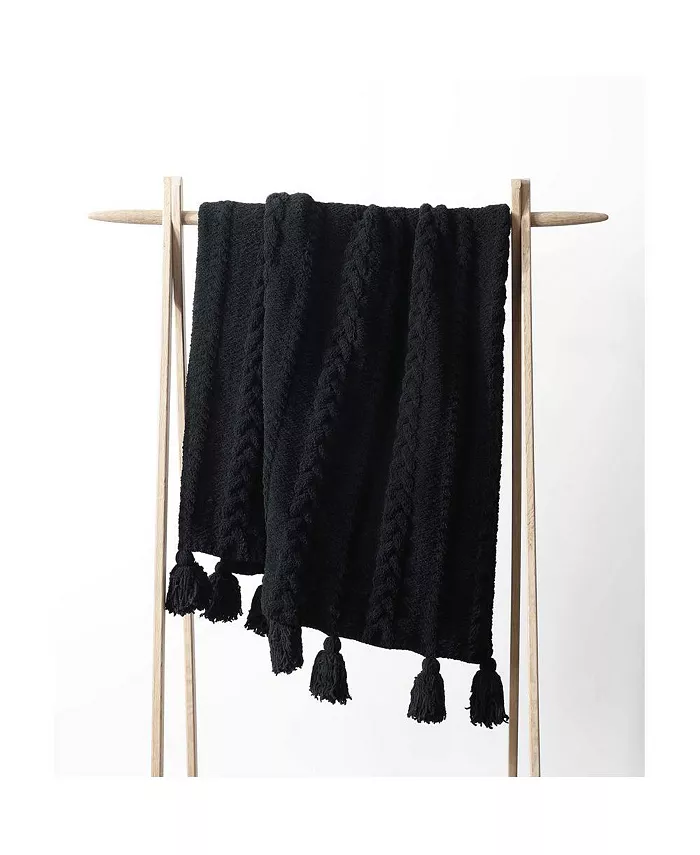 SUNDAY CITIZEN Braided Pom Pom Throw， 52