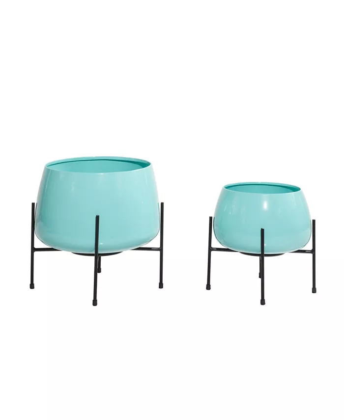 Rosemary Lane Metal Planter， Set of 2