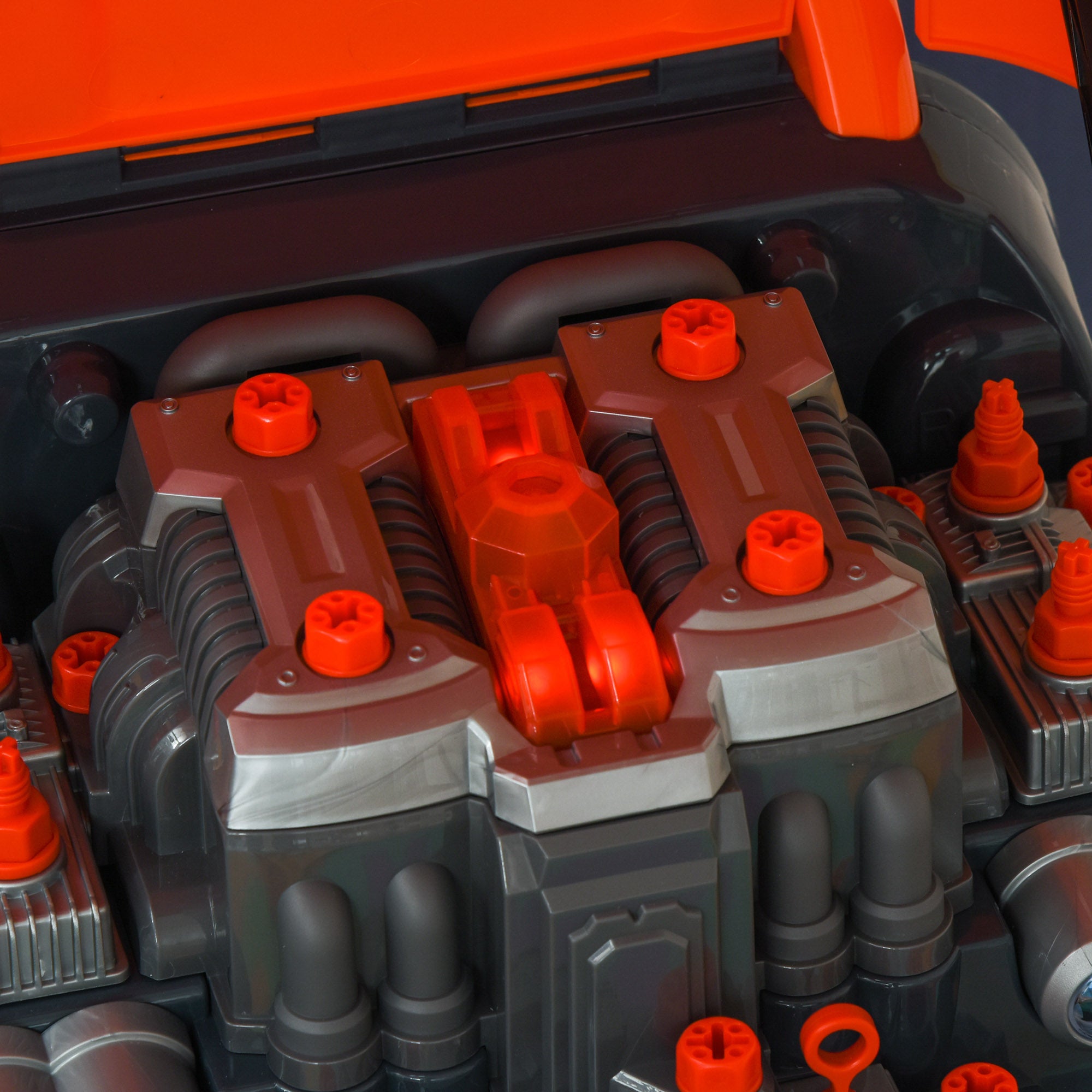 Qaba Truck Engine Maintenance Playset for Kids 61pc Service Station Toy， Orange