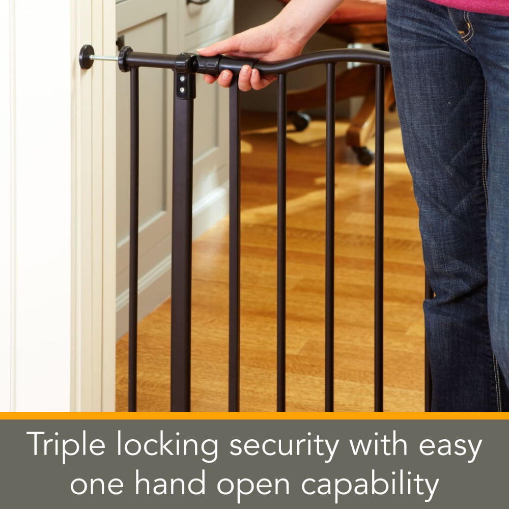 North States MyPet Wide Windsor Arch Pressure Mount Dog Gate， 28.25